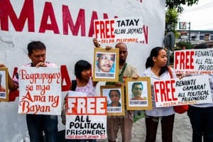 free all political prisoners01
